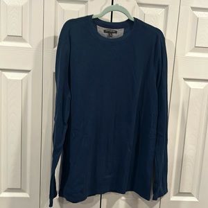 Mens Navy Banana Republic Long Sleeve Thermal Tee.